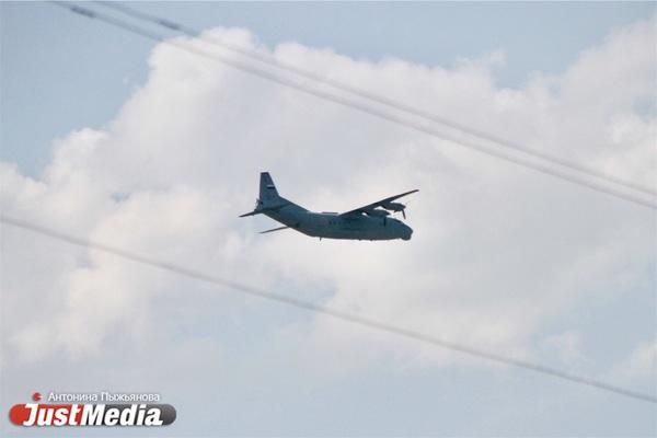 В военном аэропорту Энгельса объявили воздушную тревогу из-за взрыва - Фото 1