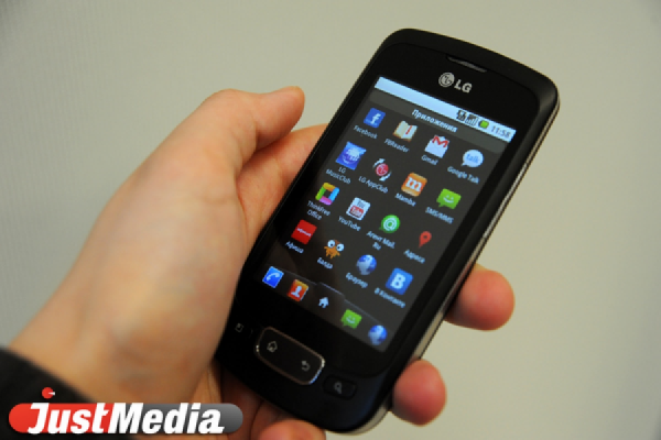 Сбербанк предупредил об отключении устаревших версий мобильных приложений с 16 января - Фото 1