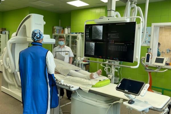 Ирбитская больница получила оборудование, которое позволит проводить уникальные операции на сердце и сосудах - Фото 1