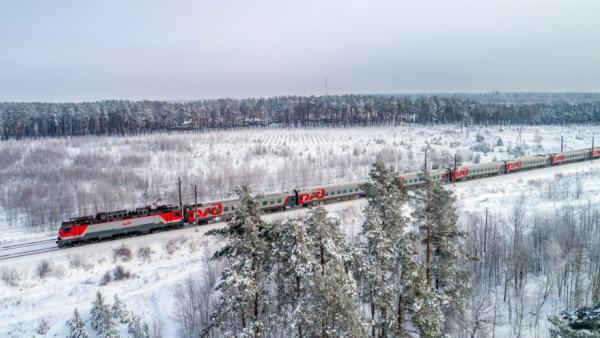 Дополнительные поезда из Екатеринбурга в Москву (через Пермь) назначены на февральские праздники на СвЖД  - Фото 1