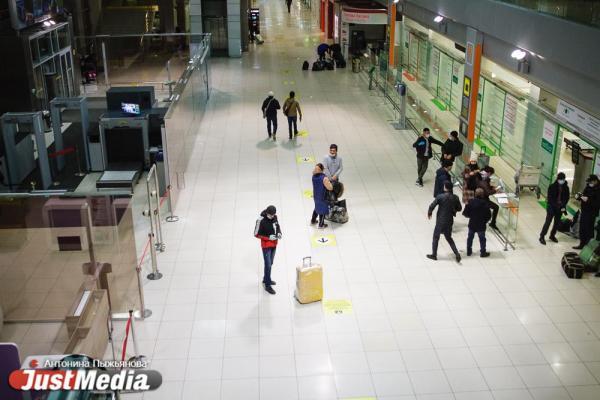 Застрявших в аэропорту Южной Кореи россиян пустят в страну - Фото 1