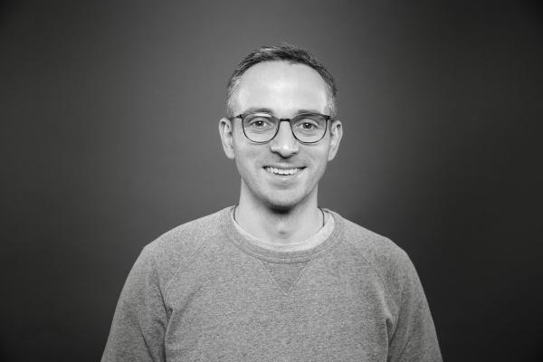 Суд отказался снимать с журналиста Дмитрия Колезева статус иноагента