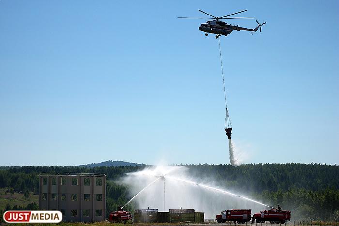 Евгений Куйвашев определил ответственных за тушение лесных пожаров - Фото 1