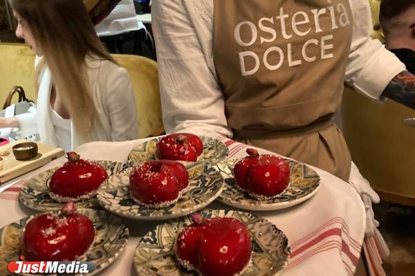 В Екатеринбурге открылся ресторан Osteria Dolce, интерьер для которого разработал бывший художник города - Фото 1