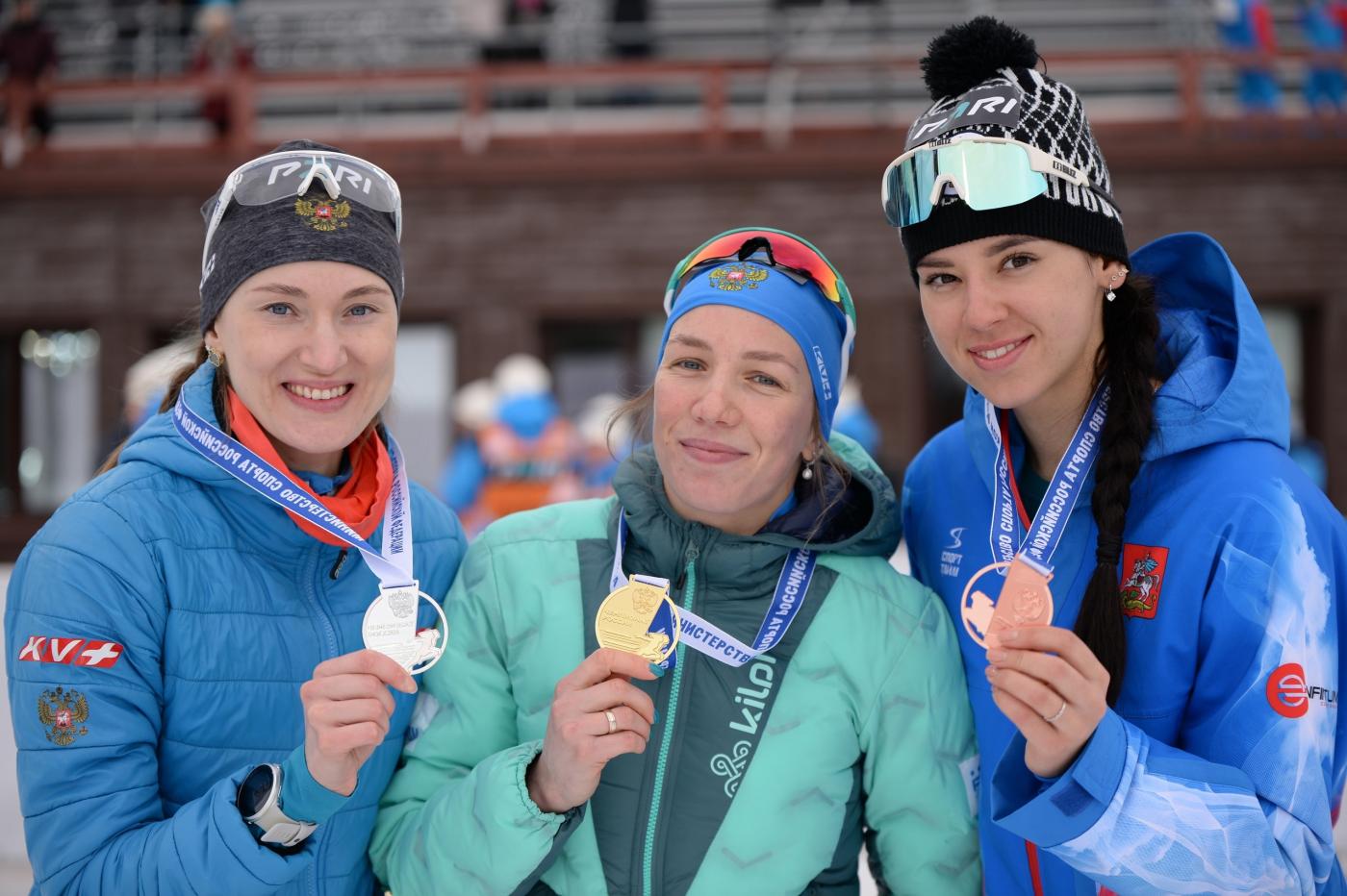 На чемпионате России 22-летняя свердловская биатлонистка одержала победу в спринте на 7,5 км  - Фото 1