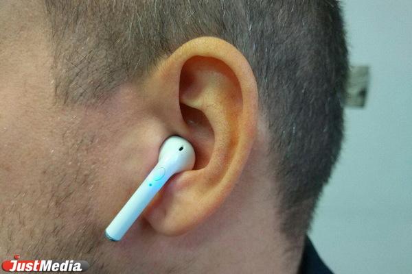  В Москве сервис-менеджер украл наушников AirPods на 7,5 млн рублей - Фото 1