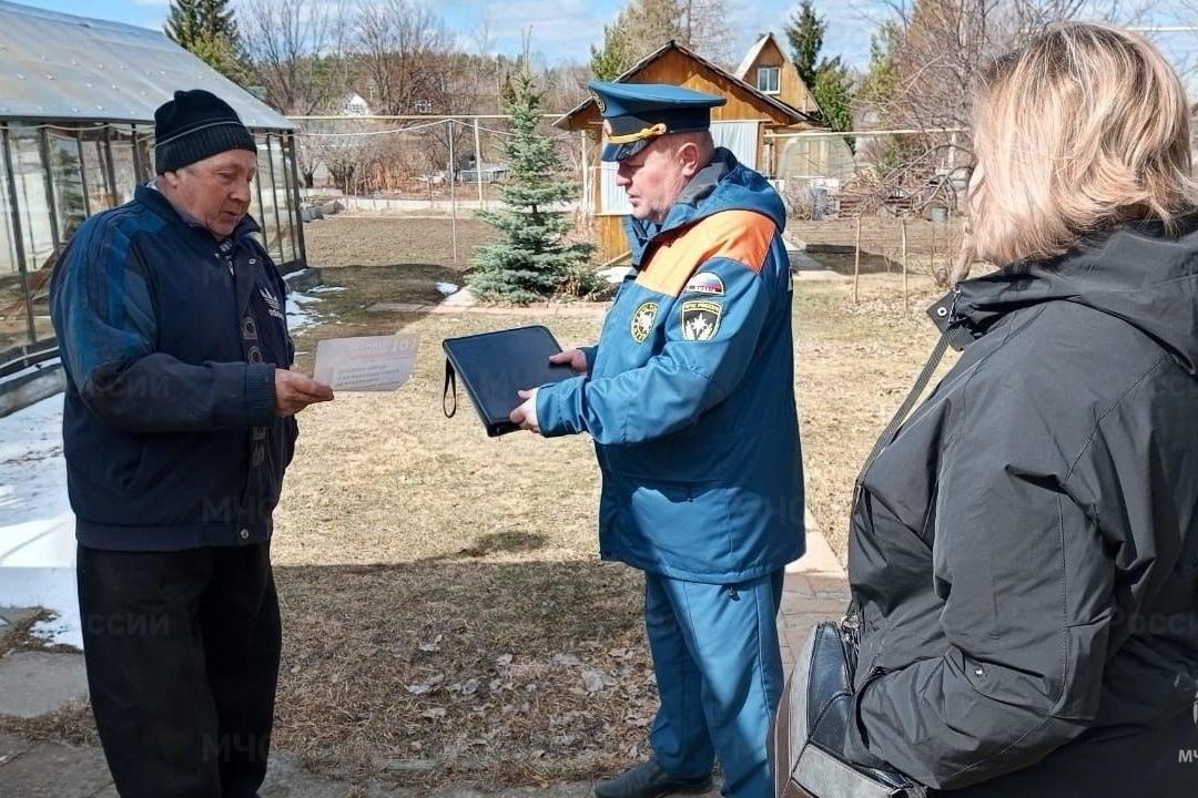 За выходные МЧС оштрафовали 40 свердловских дачников - Фото 1