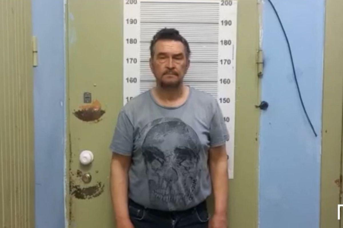 Екатеринбуржцу, оскорбившему ребенка в шапке с Z, грозит до 15 суток ареста - Фото 1