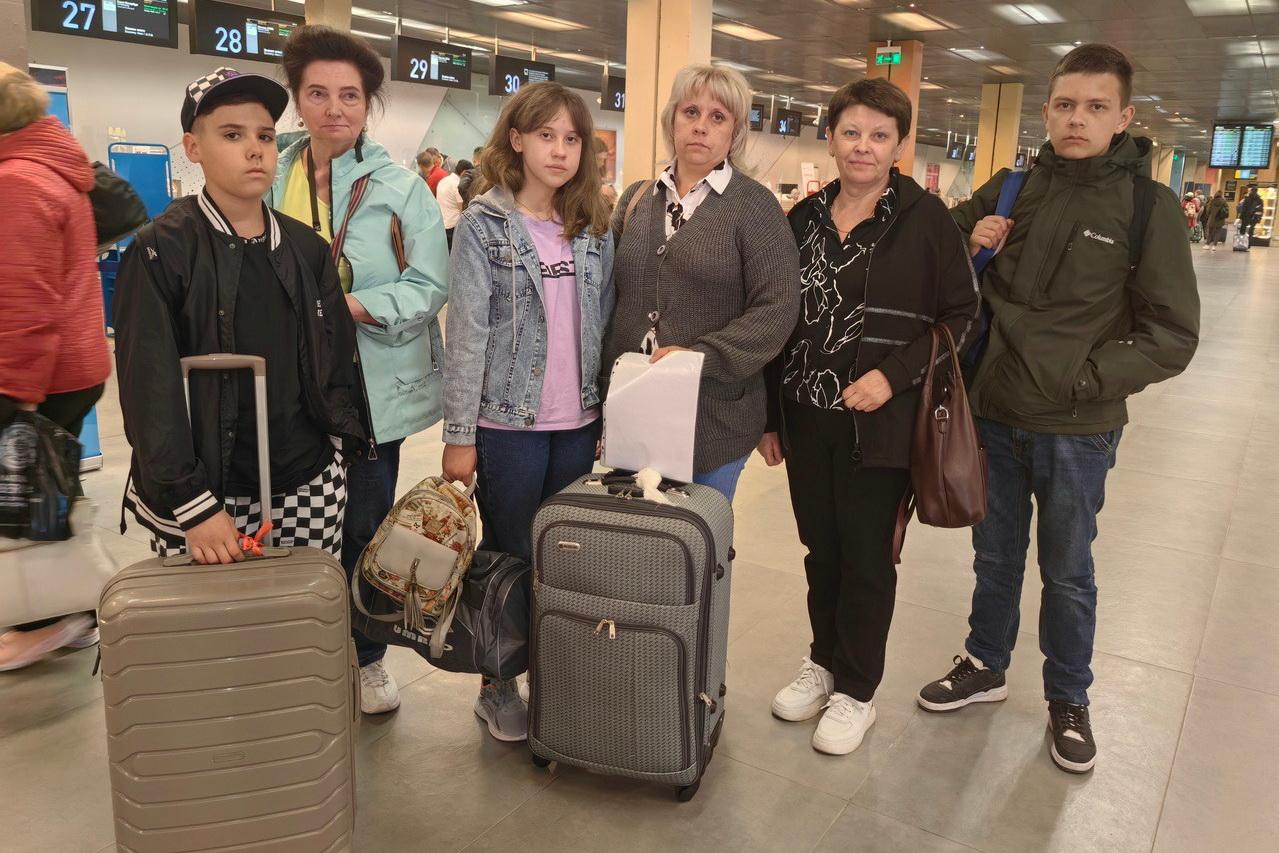 Свердловские школьники-погорельцы поедут в лагеря с 1 июня - Фото 1