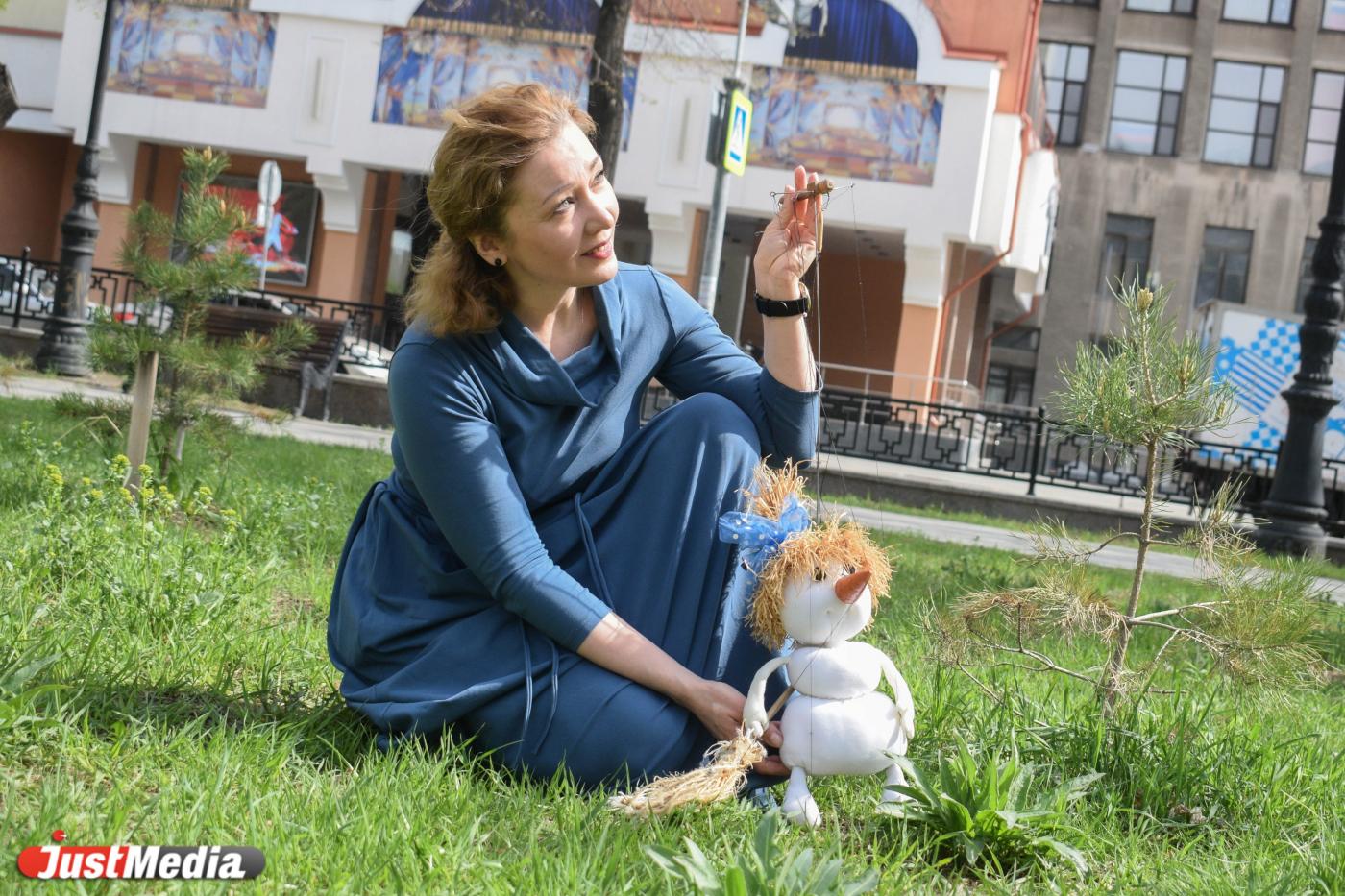 Юлия Петрова, актриса Театра кукол: «Ой, а где снег?». В Екатеринбурге 26 градусов - Фото 1