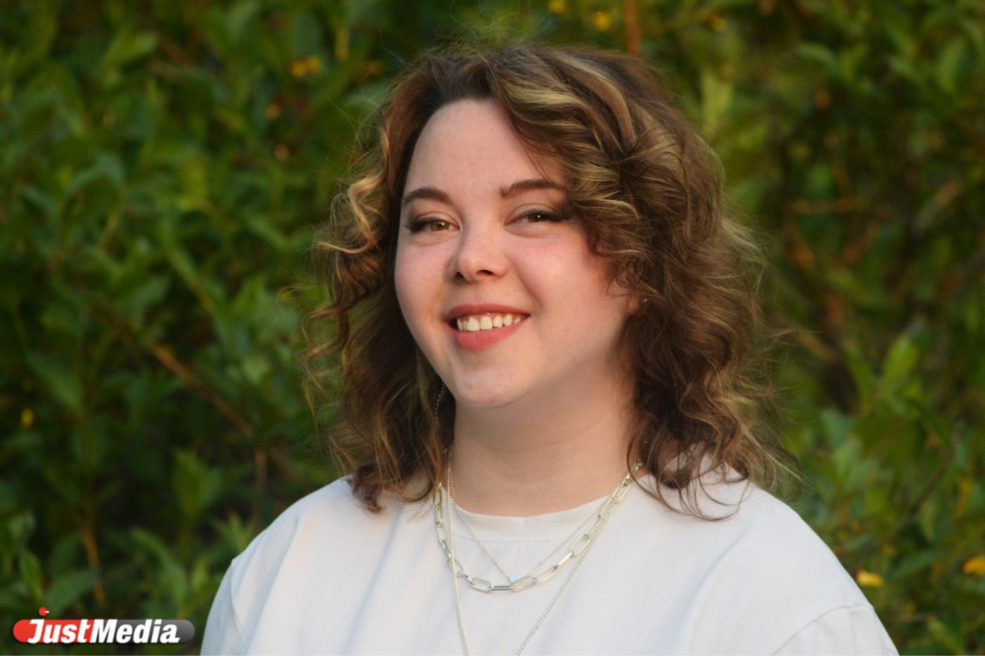 Галина Ниценкова, журналист: «В этом году на Урале очень жаркая погода, и я планирую работать в ванной». В Екатеринбурге 31 градус - Фото 1