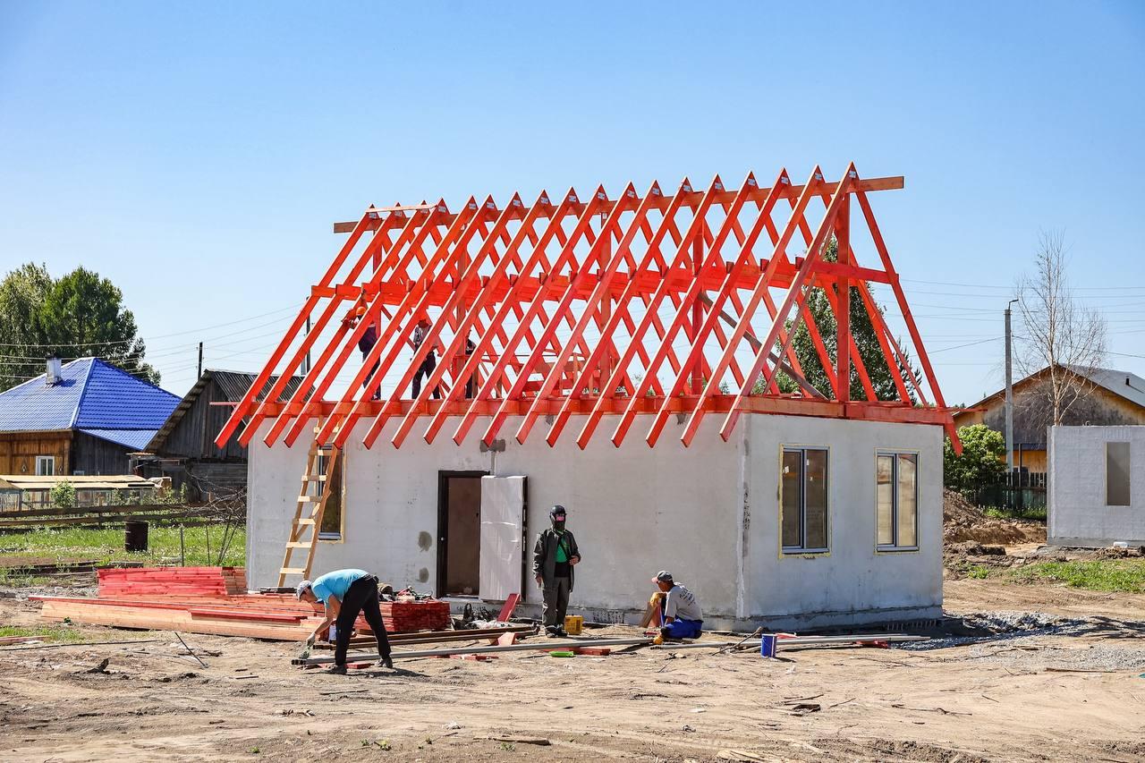 Заксобрание поддержало инициативу Евгения Куйвашева о бесплатном выделении земли для погорельцев - Фото 1