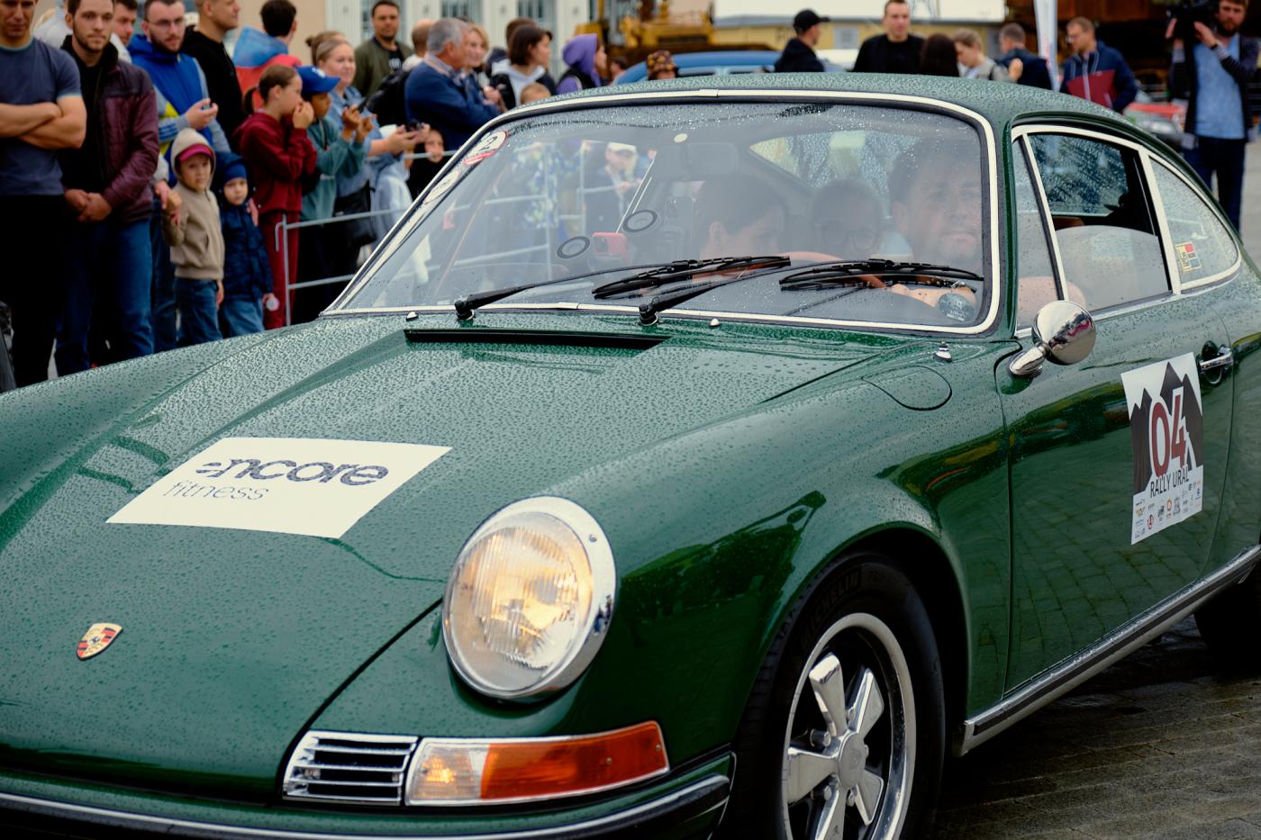 От Солидного Cadillac до легендарной «Копейки»: в Верхней Пышме и Екатеринбурге состоится масштабная гонка на ретро-автомобилях - Фото 1