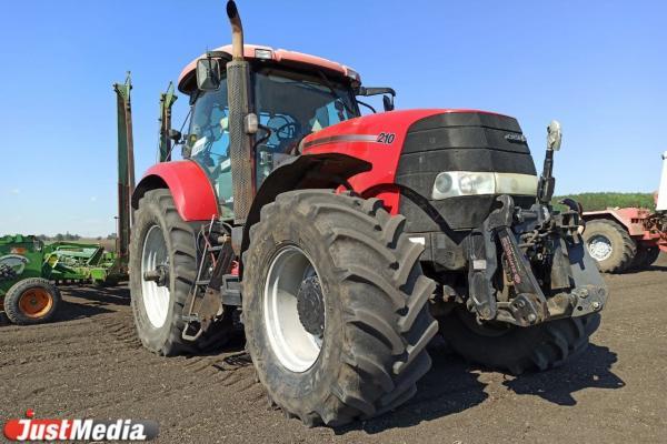 Житель липецкой деревни разнес трактором дом соседа из-за ссоры - Фото 1