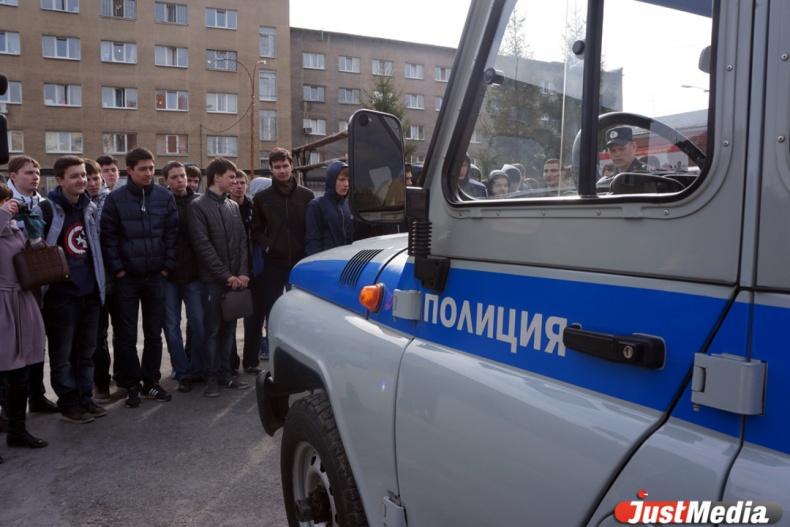 Жительница Уктуса пожаловалась на мужчину, который бил ребенка - Фото 1