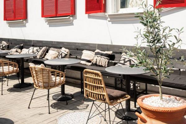 Паэлья, холодные супы и тапасы: в Екатеринбурге открывается испанский бар - Фото 1