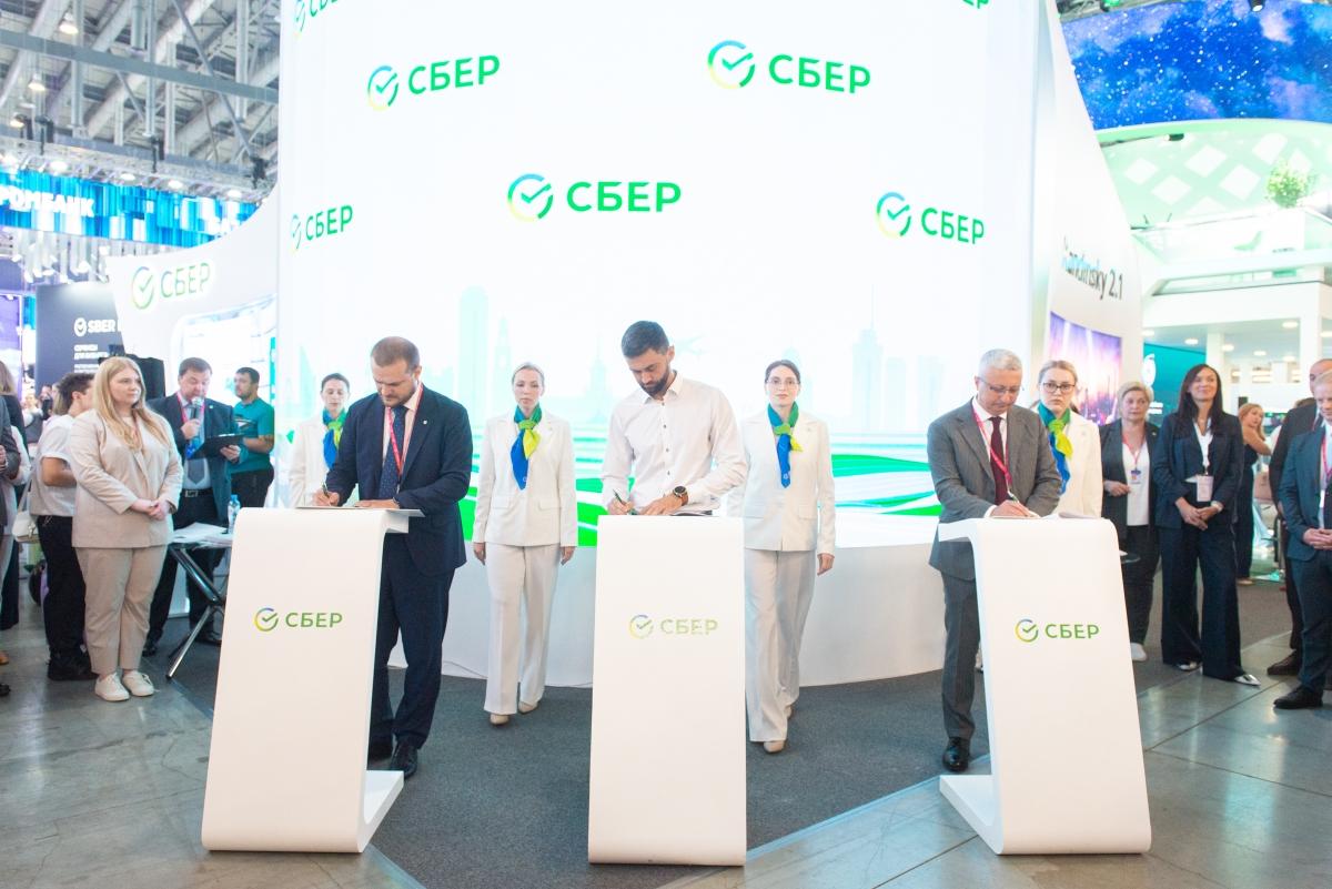 Сбер и «Гринвич недвижимость» подписали соглашение о финансировании строительства на новых площадках в Екатеринбурге - Фото 1