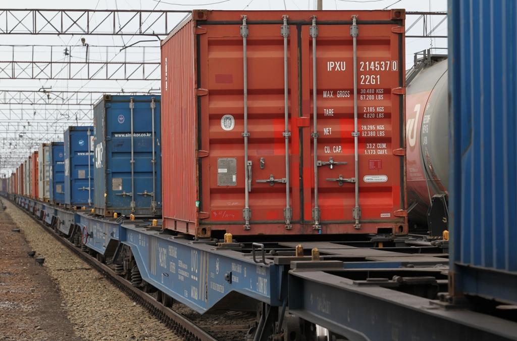 Перевозки контейнеров на СвЖД с начала года выросли на 2,2% - Фото 1