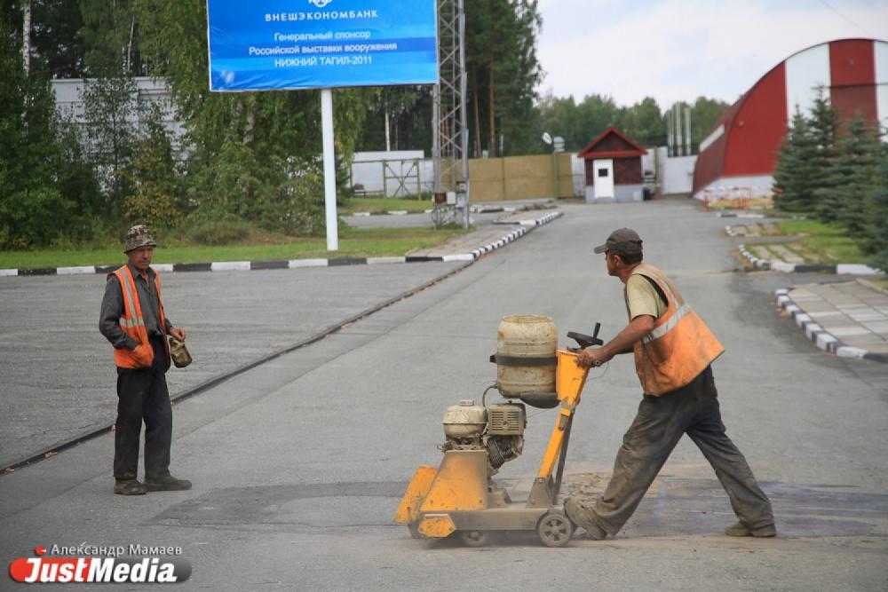 В Екатеринбурге на ремонт дорог выделено 1,6 млрд рублей - Фото 1
