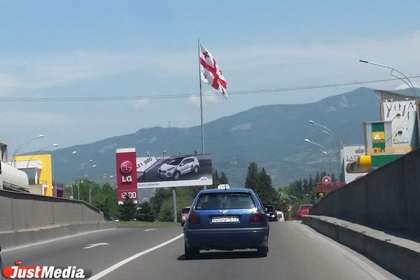 Президент Грузии считает заход в порт Батуми российского пассажирского лайнера провокацией - Фото 1