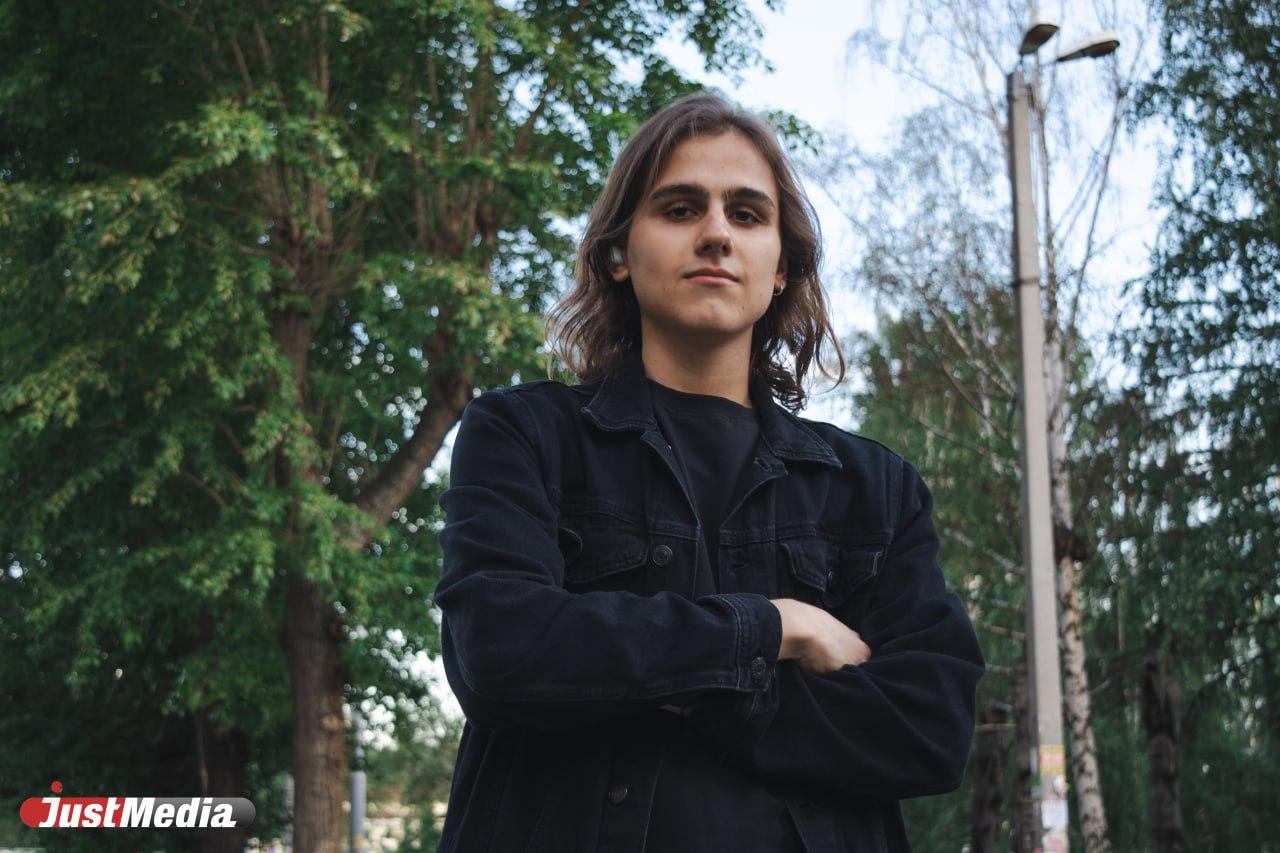 Влад Бутовой, первокурсник: «Надеюсь, всем повезет в жизни». В Екатеринбурге +24 градуса - Фото 1