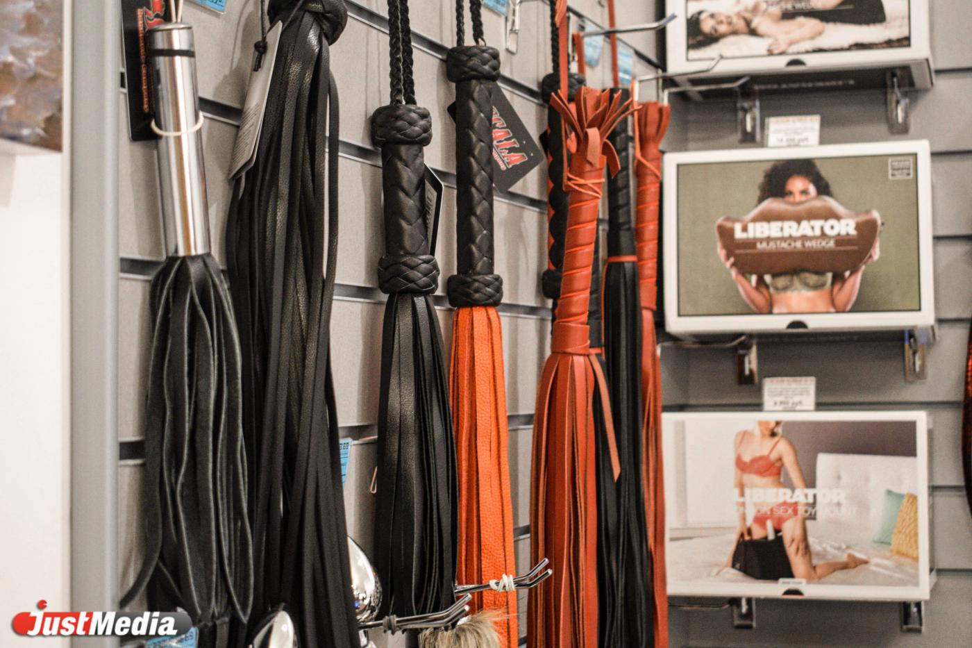 В мэрии Екатеринбурга узнали об интим-салоне в муниципальном помещении - Фото 1