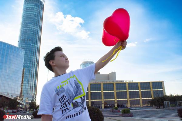 Артем Точилкин, школьник: «Когда дождь, на душе спокойно». В Екатеринбурге +17 градусов