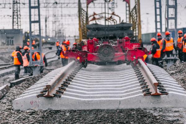Свыше 400 км пути обновит Свердловская железная дорога в 2023 году - Фото 1