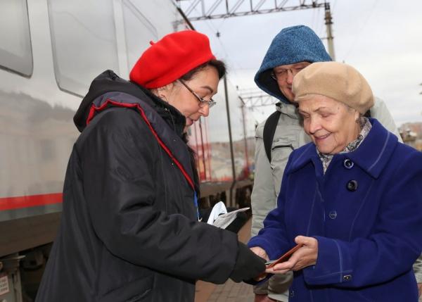 Льготой на проезд в пригородных поездах смогут воспользоваться пенсионеры Свердловской области с 1 апреля  - Фото 1