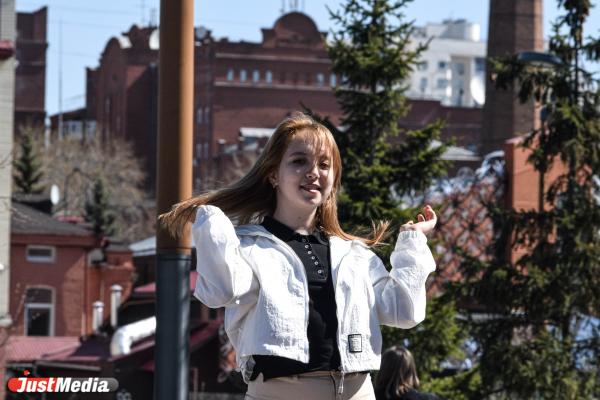 Ольга Доронкина, юрист: «Прекрасная погода, самое время для прогулок». В Екатеринбурге 21 градус - Фото 1