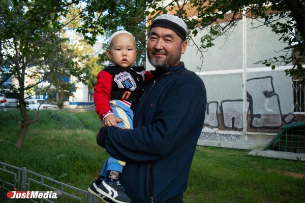 Жибек Шералиэва: «Нужно успеть провести экскурсию по городу сыну в теплую погоду». В Екатеринбурге +24 градуса - Фото 1
