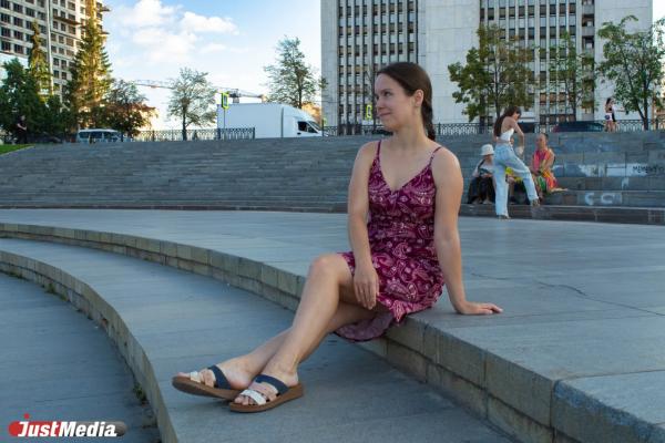 Анна Мартьянова, редактор агентства рекламы: «Пусть у тебя отношения будут такими же жаркими, как лето в этом году». В Екатеринбурге +22 градуса - Фото 1