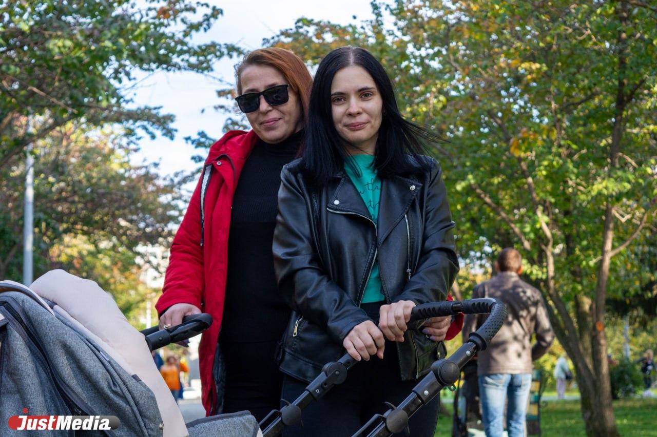 Администратор Юлия и повар Елена: «Осень – это кофе с корицей и кленовые листья». В Екатеринбурге + 19 градусов - Фото 1