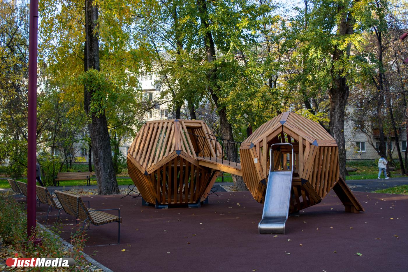 В Екатеринбурге после реконструкции открыли сад им. Энгельса - Фото 1