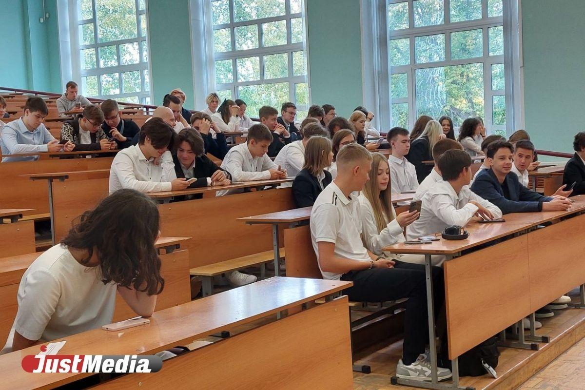 Свердловские колледжи и техникумы не добрали более 1,3 тысяч абитуриентов - Фото 1