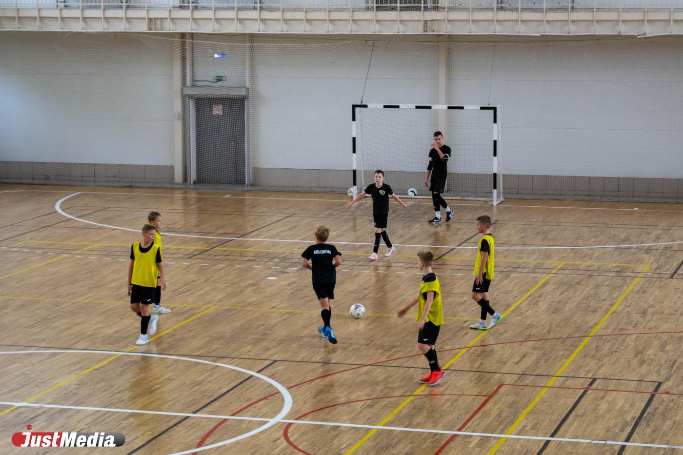 Администрация Екатеринбурге показала, чем занимаются дети в свободное время - Фото 1