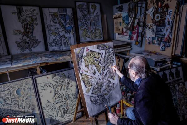 В краеведческом музее рассказали, как создают экспозицию для  Музея Виталия Воловича - Фото 1