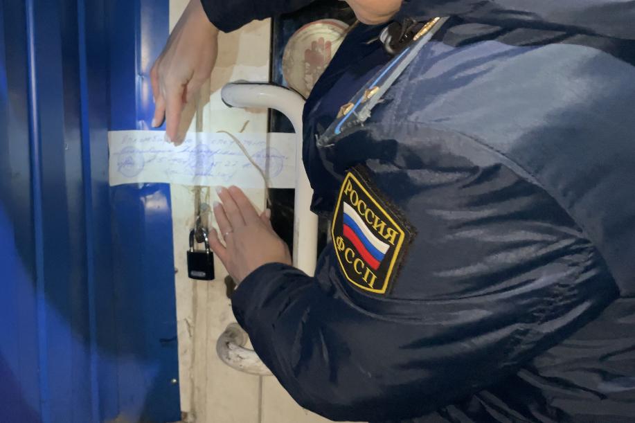 Приставы закрыли на «Таганском ряду» несколько опасных для жизни и здоровья екатеринбуруржцев кафе - Фото 1