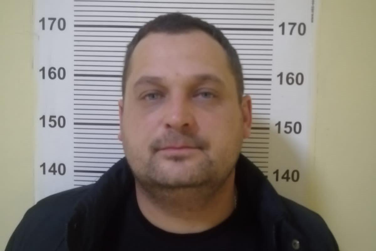 В Екатеринбурге задержали мужчину, который привязал любовницу к кровати, избил и ограбил - Фото 1