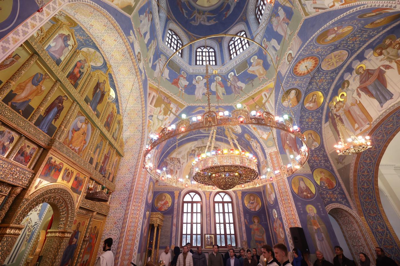 Митрополит Евгений презентовал новую роспись Храма Архангела Михаила - Фото 1