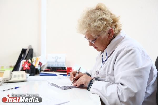 Заболеваемость коклюшем в Свердловской области выросла на 1285% - Фото 1