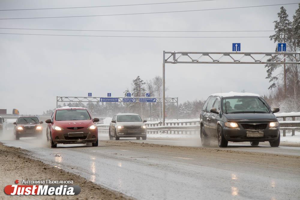 В Екатеринбурге на год раньше отремонтировали участок Кольцовского тракта - Фото 1