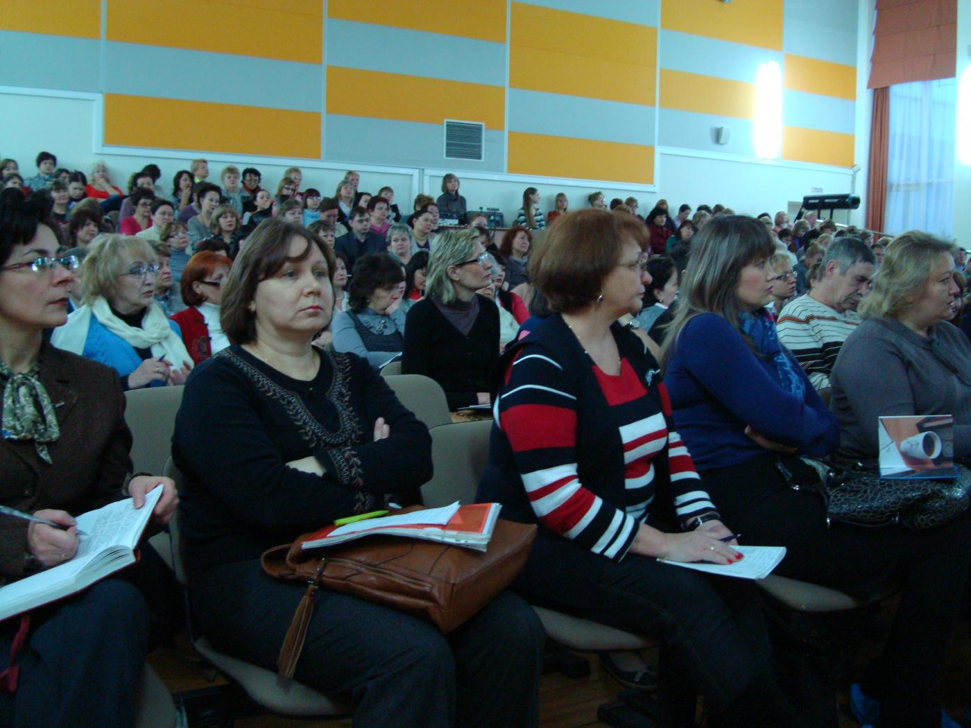 После трагедии в брянской школе в Екатеринбурге пройдут собрания по вопросам буллинга - Фото 1