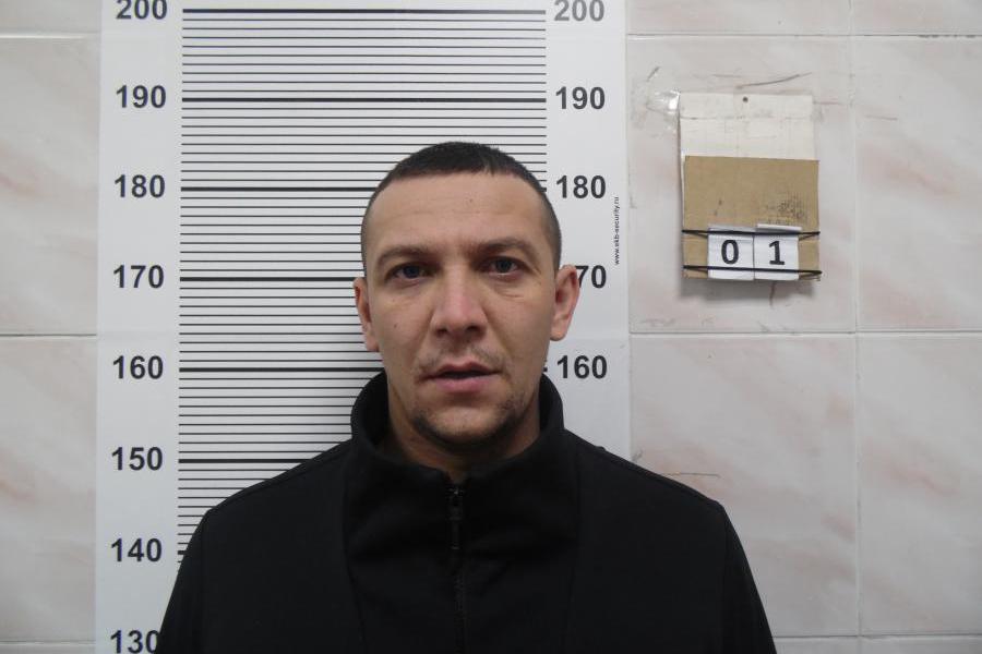  Екатеринбурженка попросила нового знакомого купить ей авто за полмиллиона рублей, а он пропал с ее деньгами - Фото 1