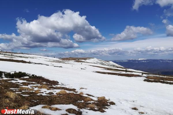 Порядка 300 тысяч туристов посетят Свердловскую область в новогодние каникулы - Фото 1