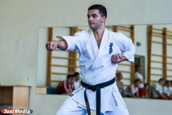 К чему снится брат