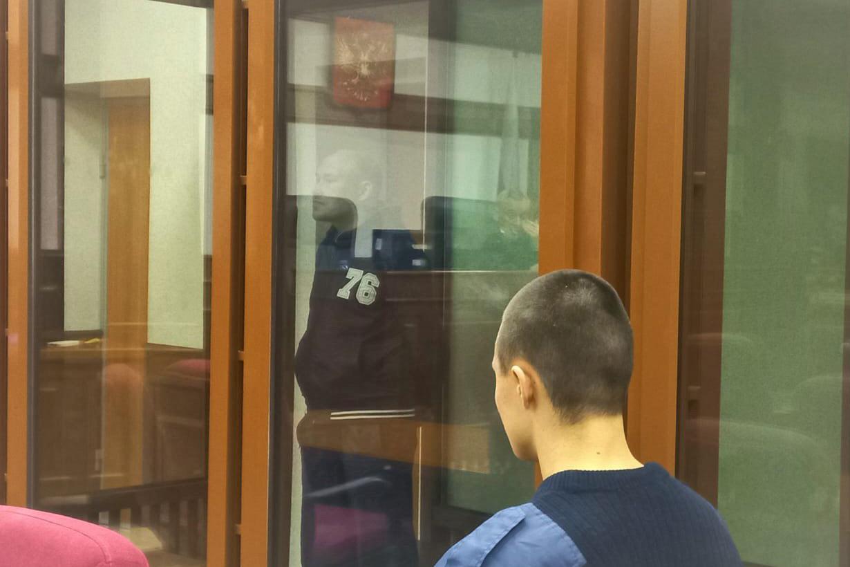 В Екатеринбурге начали судить мужчину, обвиняемого в убийстве знакомого за 1300 рублей - Фото 1