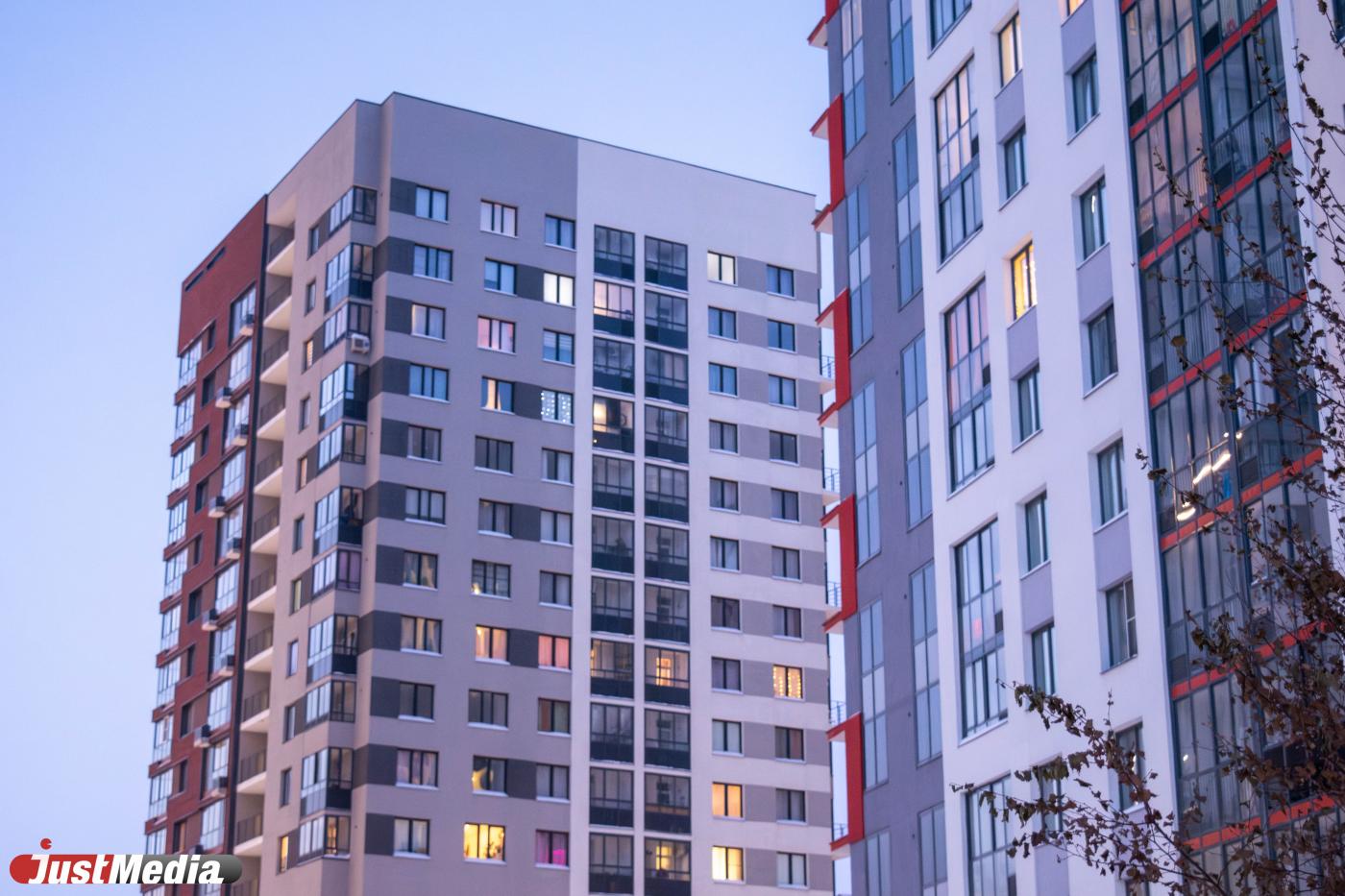 Жизнь под аккомпанемент стройки: дома из песка ЖК «Современник» - Фото 1