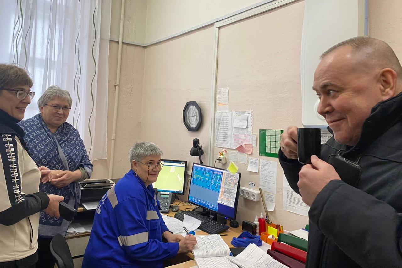 Министр здравоохранения встретился с врачами из Кушвы, обратившимися к Путину - Фото 1