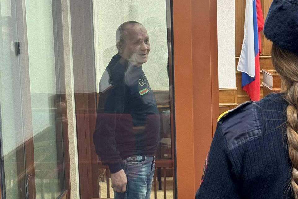 Суд отправил в колонию на 17 лет убийцу медбрата из Березовского - Фото 1